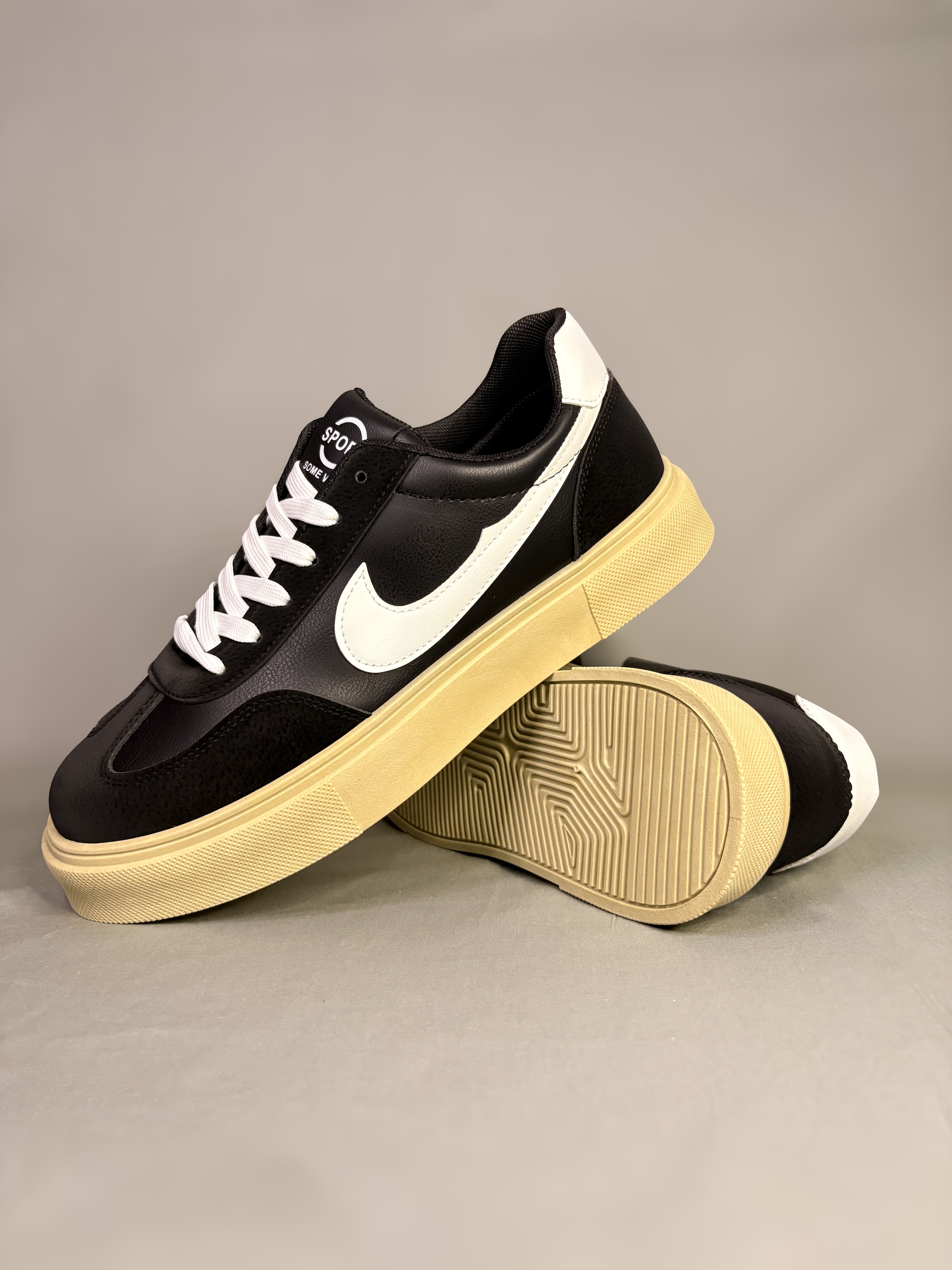 Nike Court Legacy Lift